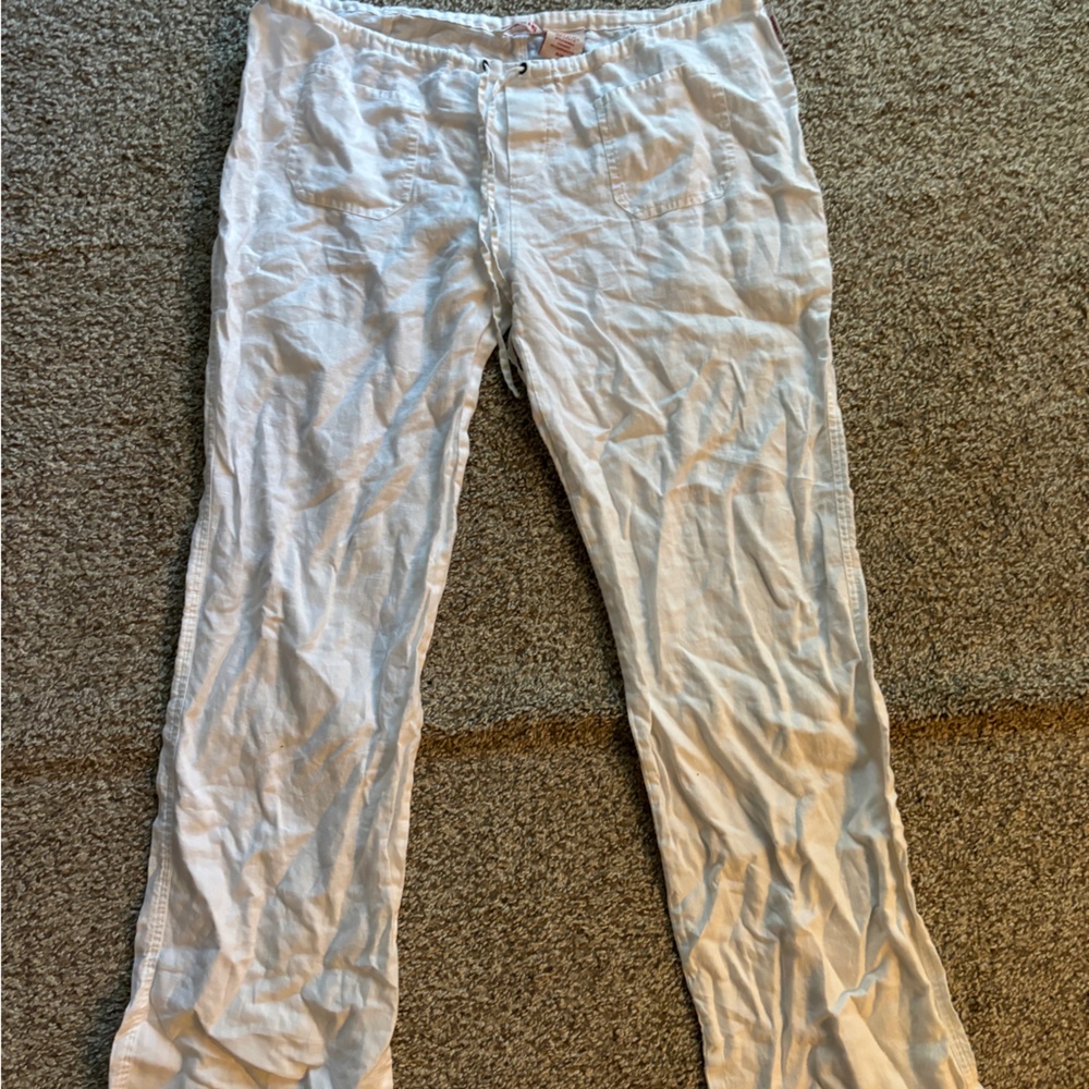 Guess white linen pants.